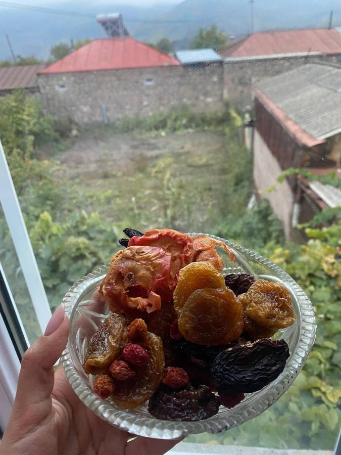 Gevorgyans Bed & Breakfast Татьєв Екстер'єр фото